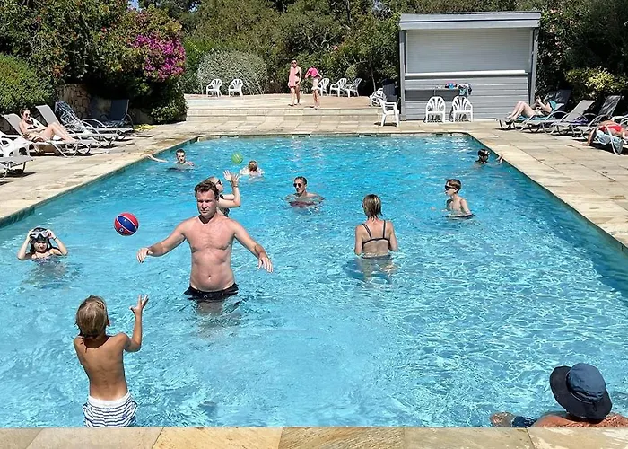 Camping La Vetta Village 4*