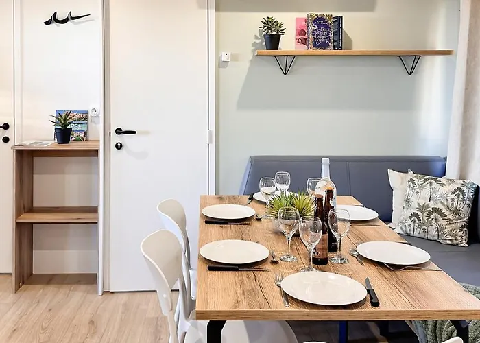 Kemp La Vetta Village